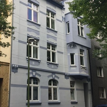 Stuckfassade mit Gewebeeinbettung in Essen-Mitte ausgeführt von Malerbetrieb Overdreef