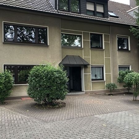 Fassadenanstrich mit KEIM-FARBEN in Oberhausen-Buschhausen ausgeführt von Malerbetrieb Overdreef