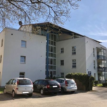 Fassadenanstrich mit Silikonharzfarbe an Seniorenwohnanlage in Oberhausen-Schwarze Heide ausgeführt von Malerbetrieb